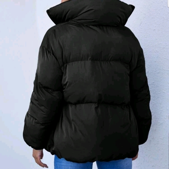 So Chic Oversized black Puffer Coat - Picture 2 of 8